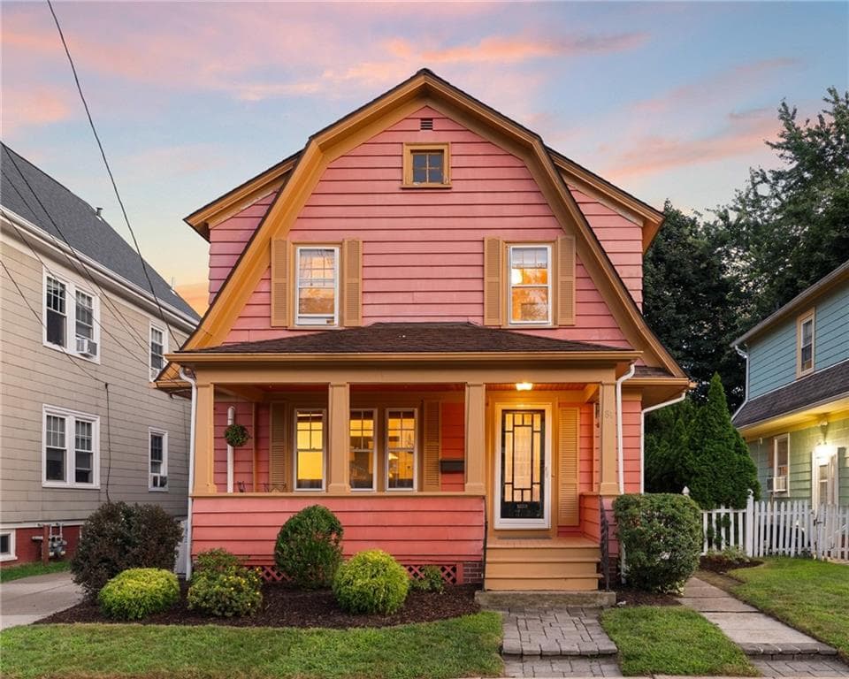 84 Waterman Avenue