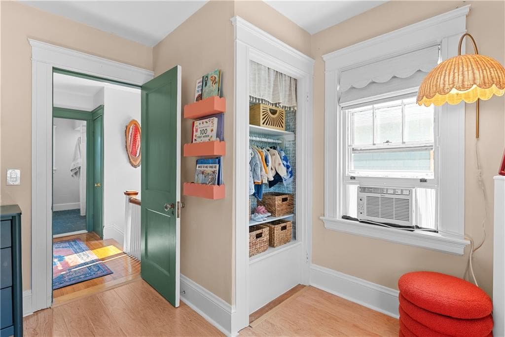 84 Waterman Avenue photo 30