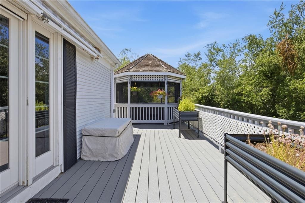 201 Randolph Avenue photo 23