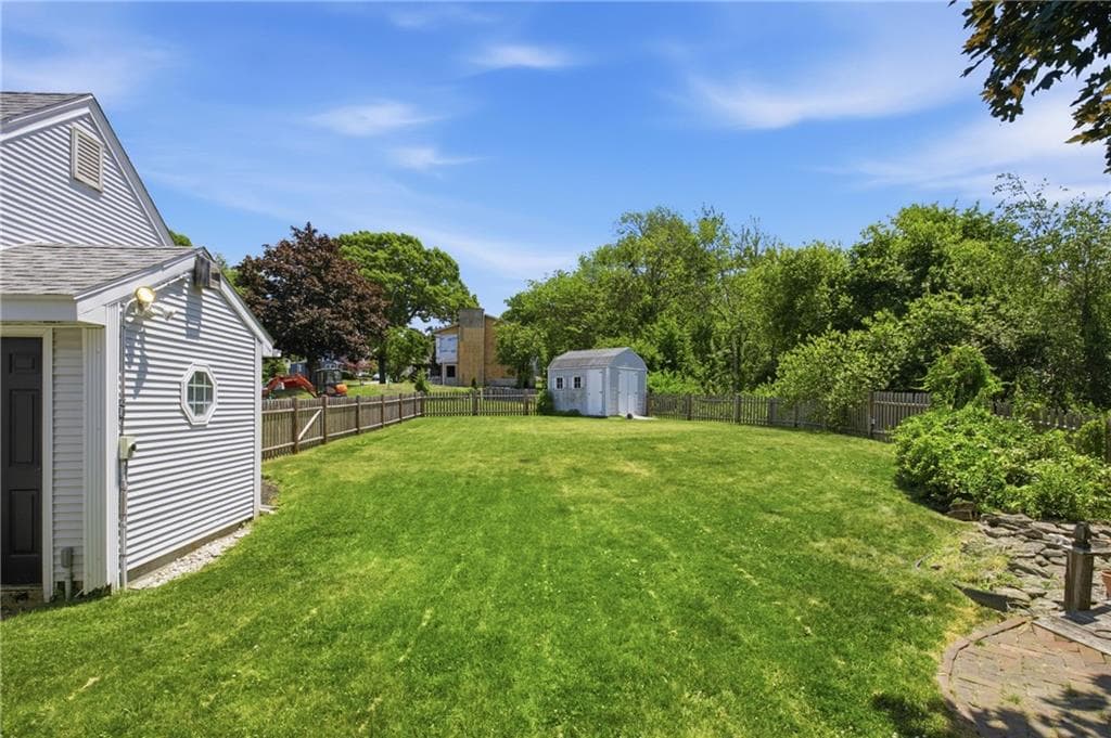 201 Randolph Avenue photo 24