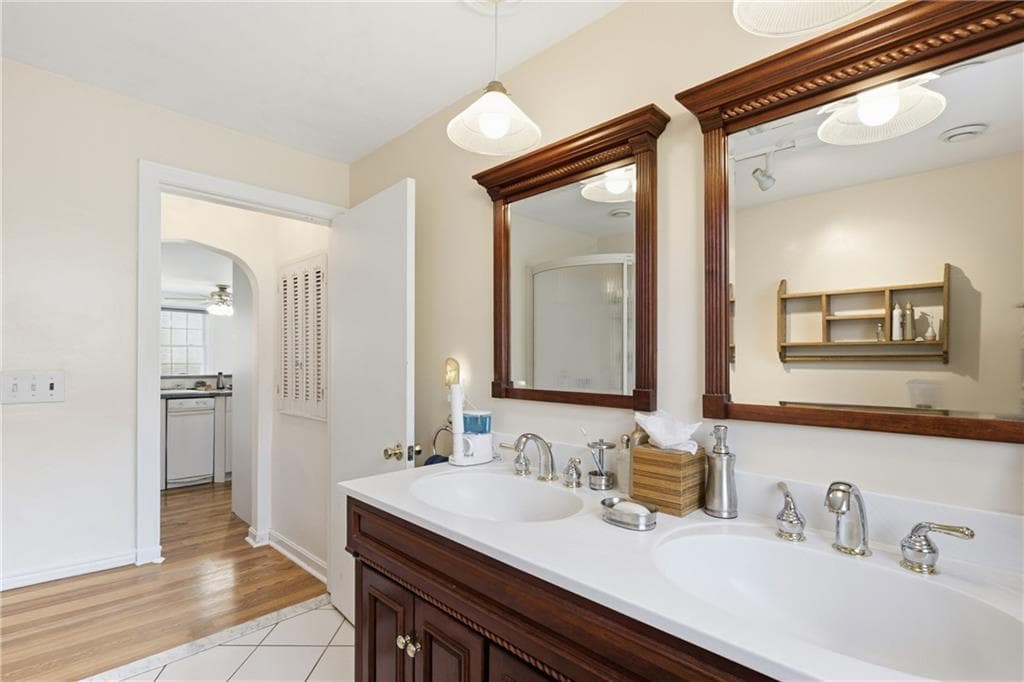 201 Randolph Avenue photo 11
