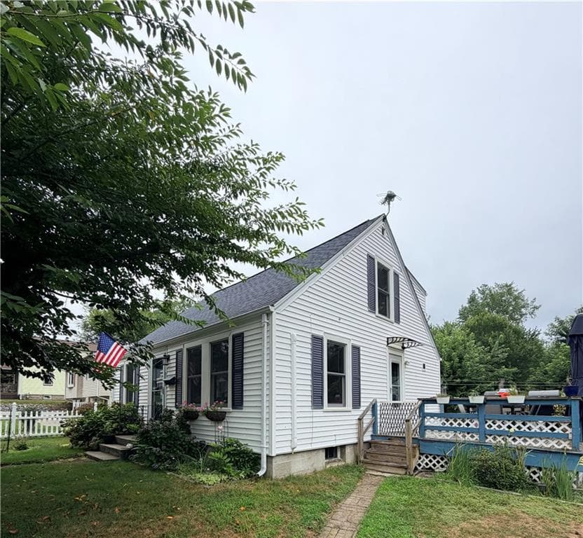52 Power Avenue photo 3