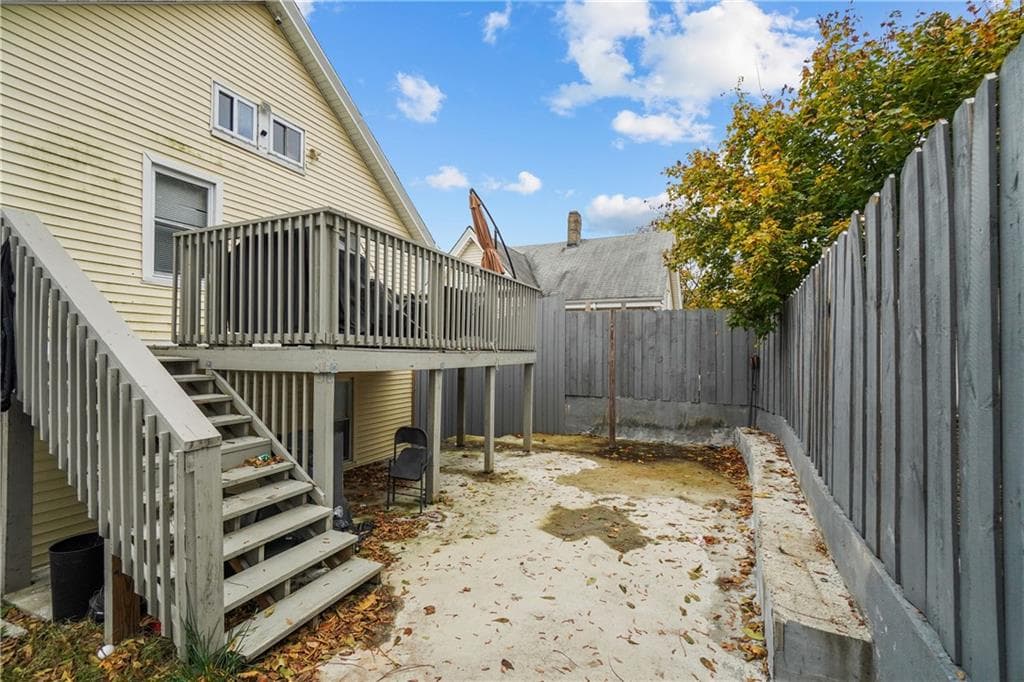 329 Plainfield Street photo 31