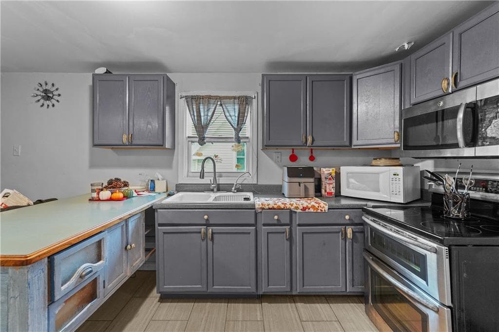 329 Plainfield Street photo 25