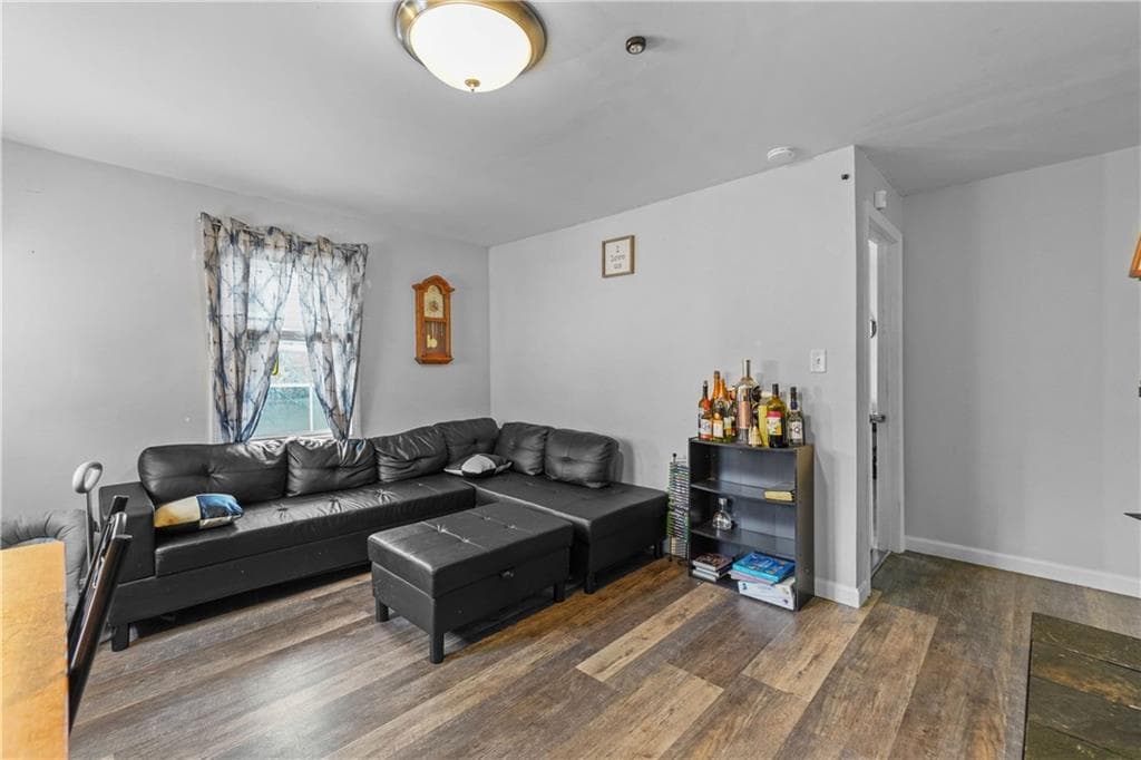 329 Plainfield Street photo 21