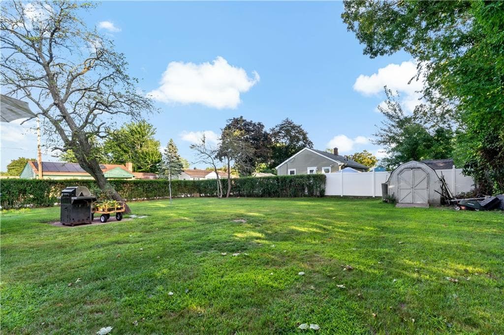 207 Welfare Avenue photo 3