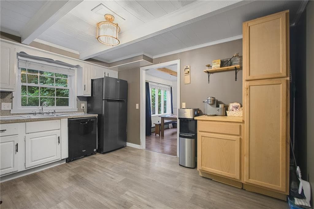 24 Fairbanks Avenue photo 12