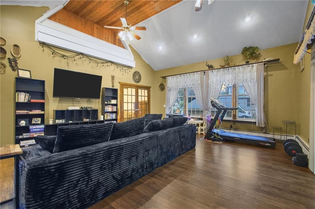 24 Fairbanks Avenue photo 22