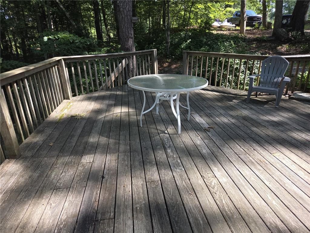 31 Lakeside Drive photo 6