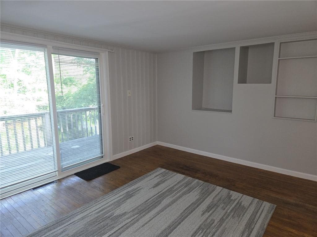 31 Lakeside Drive photo 16