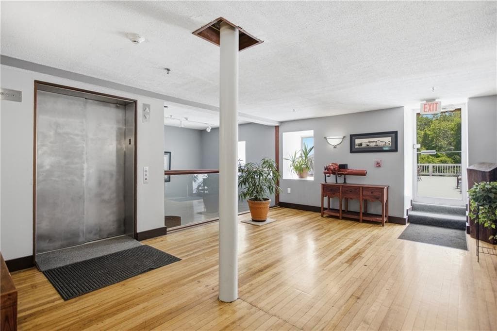 494 Woonasquatucket Avenue UNIT 411 photo 16