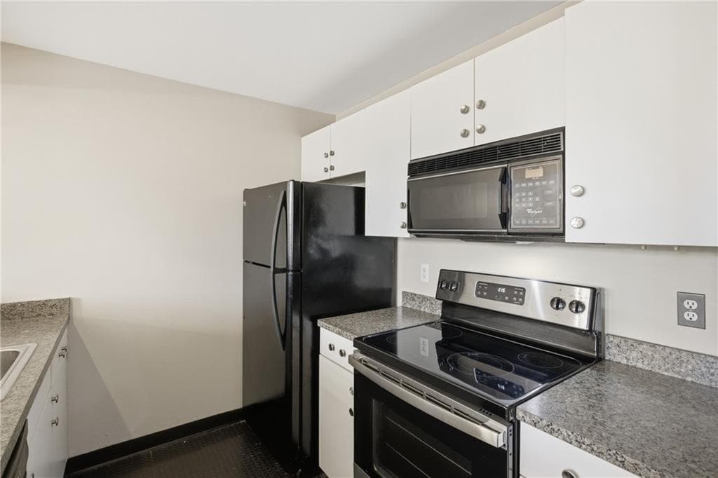 494 Woonasquatucket Avenue UNIT 411 photo 7