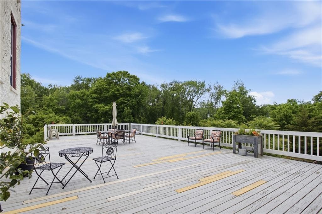 494 Woonasquatucket Avenue UNIT 411 photo 18