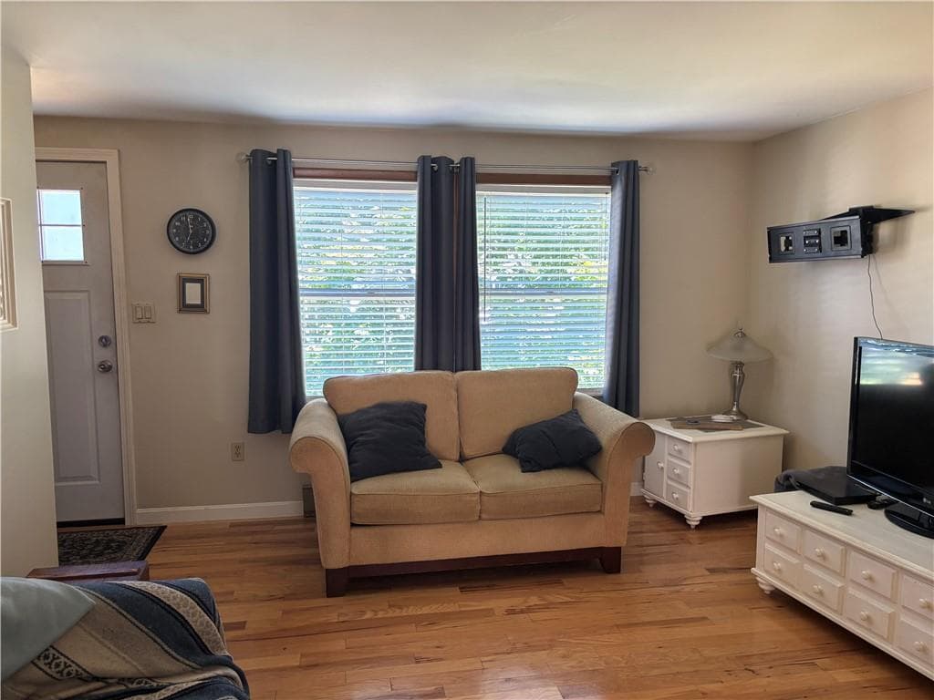 11 Maybrey Drive photo 4