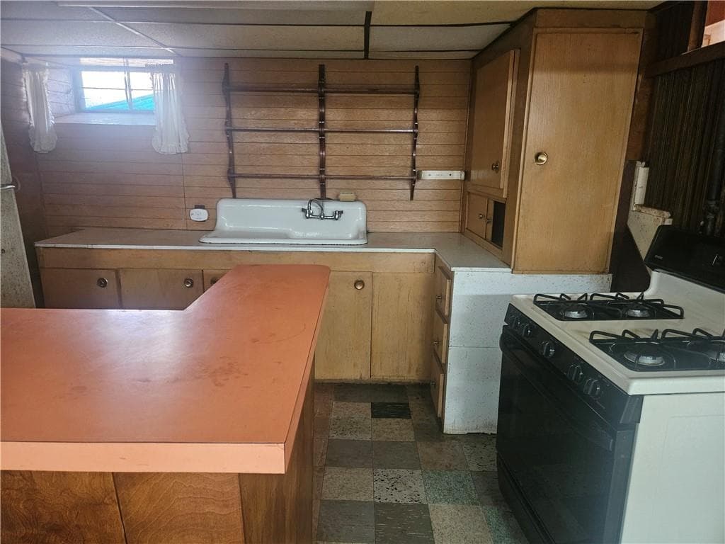 223 Wallace Street photo 20
