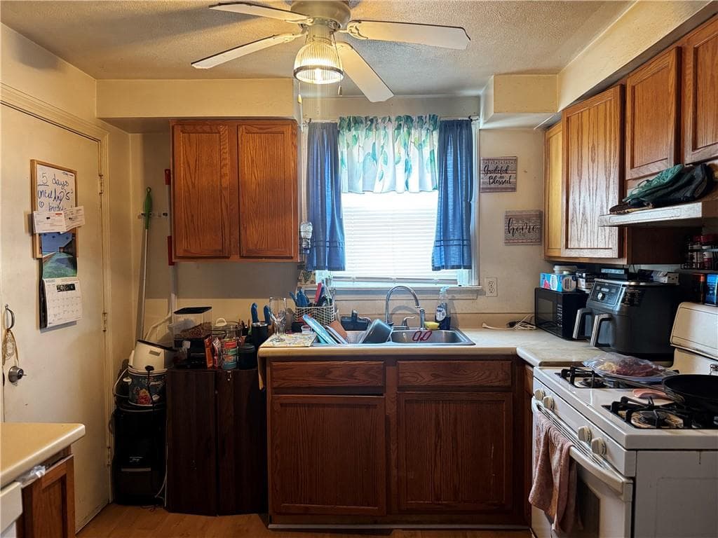 89 91 Manomet Street photo 12
