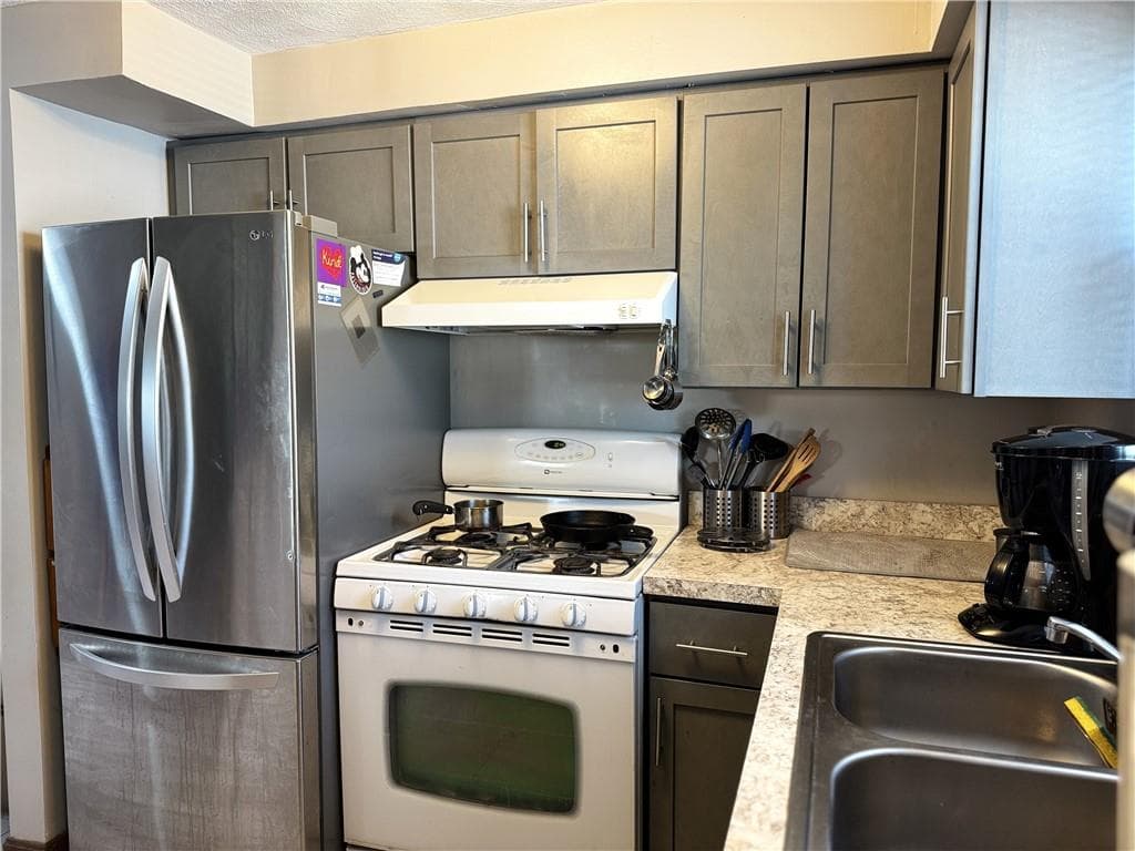 89 91 Manomet Street photo 3
