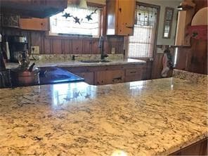 59 Wells Avenue photo 4