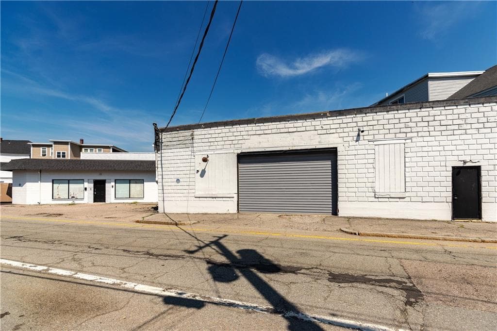 75 Roberts Street photo 47