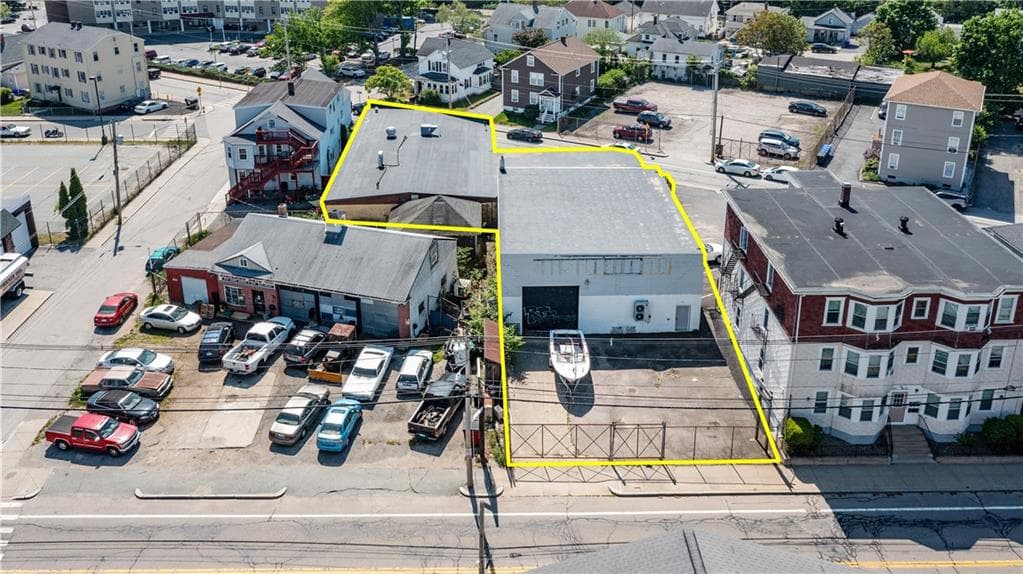 75 Roberts Street photo 3