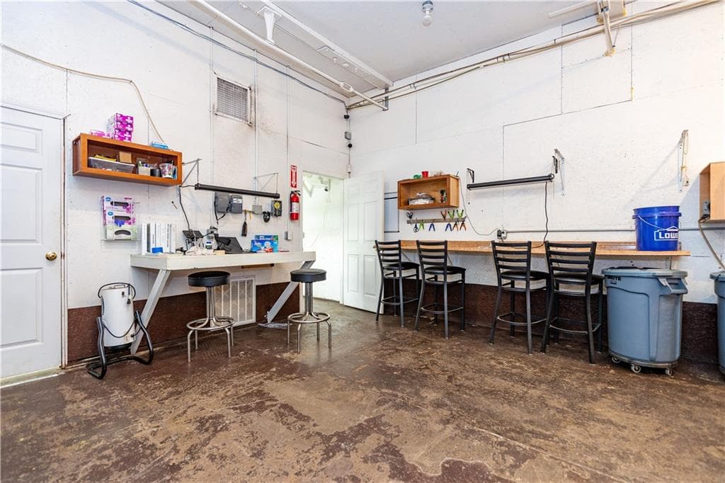 75 Roberts Street photo 28