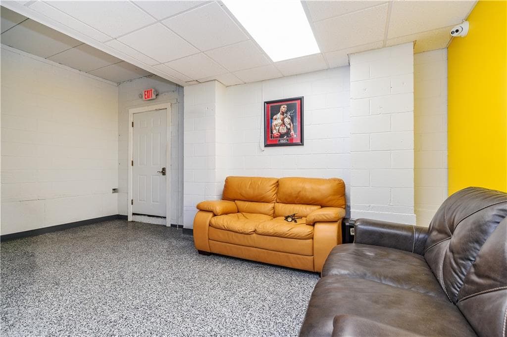 75 Roberts Street photo 39