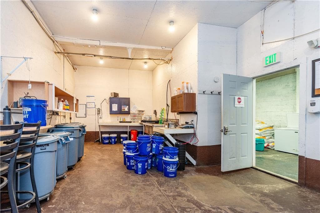 75 Roberts Street photo 29
