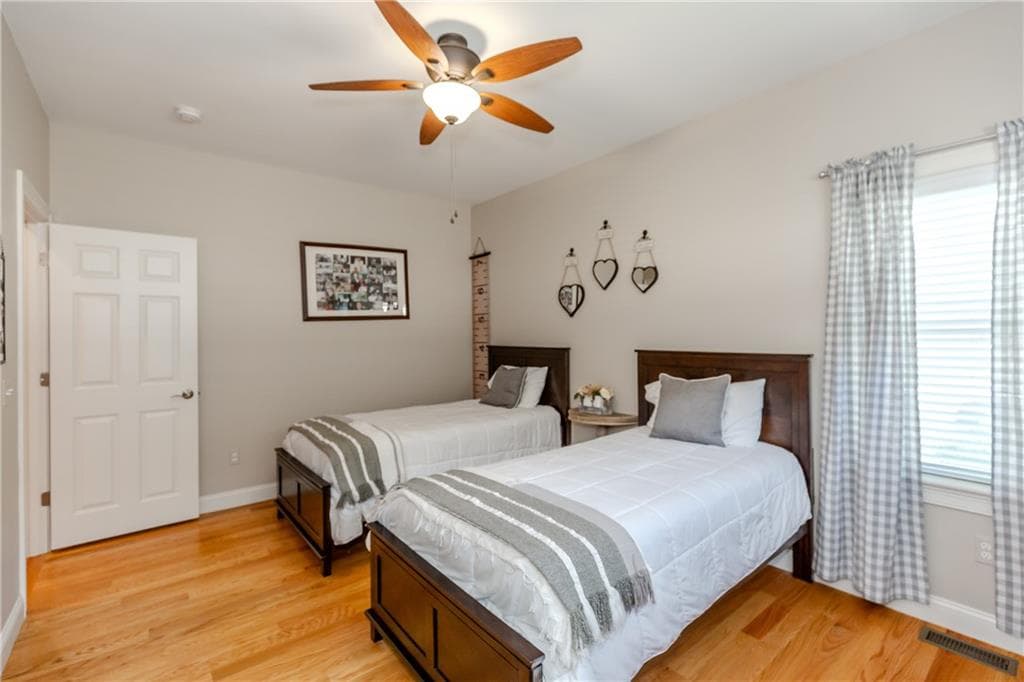 160 Allegra Lane photo 13