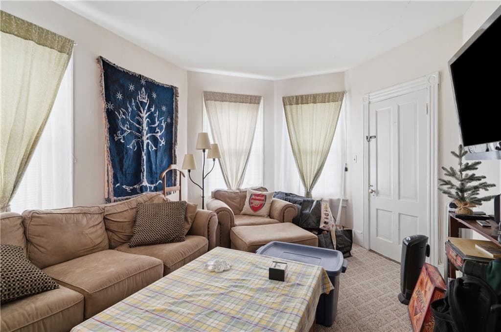 444 Carrington Avenue photo 19