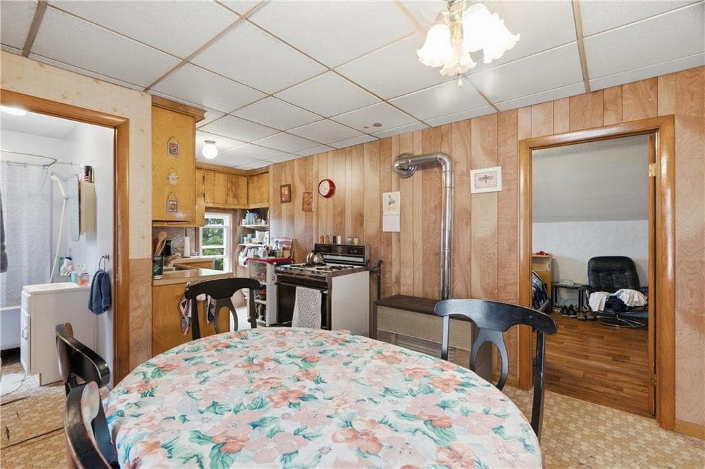 444 Carrington Avenue photo 25