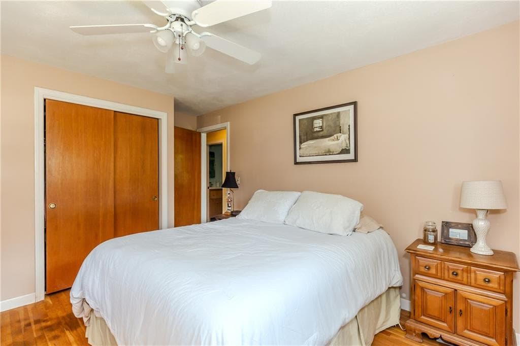 Single Family Residence at 108 Elmwood Drive, North Kingstown, photo 16 of 31