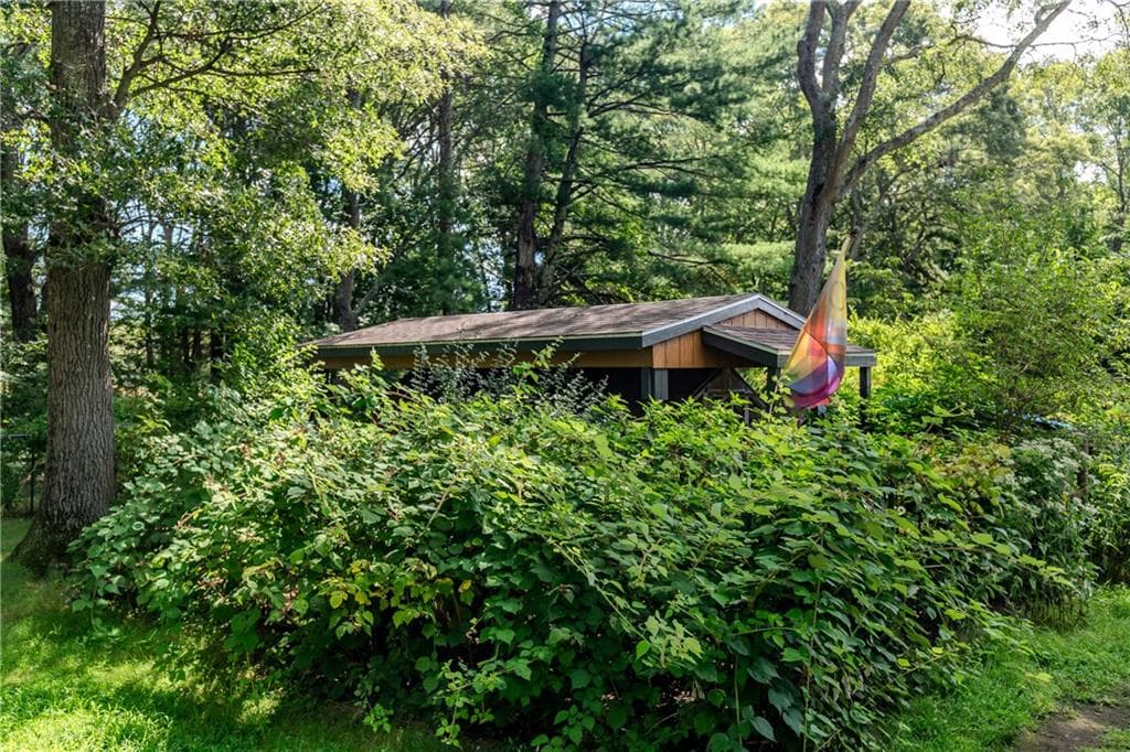 Single Family Residence at 108 Elmwood Drive, North Kingstown, photo 25 of 31