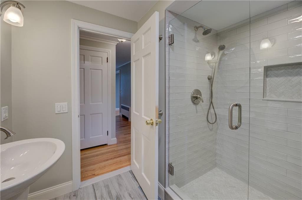 8 Lee Road photo 14