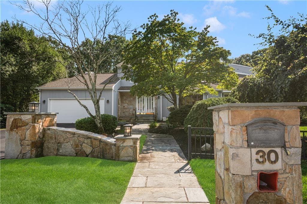 Single Family Residence at 30 Dutchess Drive, Cranston, photo 43 of 47