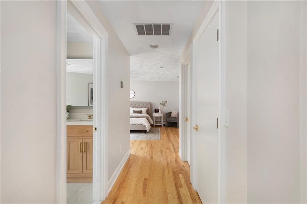 Single Family Residence at 30 Dutchess Drive, Cranston, photo 36 of 47