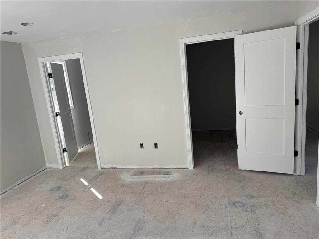 Single Family Residence at 443 Seven Mile Road, Cranston, photo 12 of 21