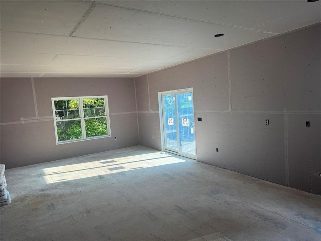 Single Family Residence at 443 Seven Mile Road, Cranston, photo 3 of 21