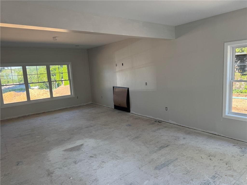 Single Family Residence at 443 Seven Mile Road, Cranston, photo 8 of 21