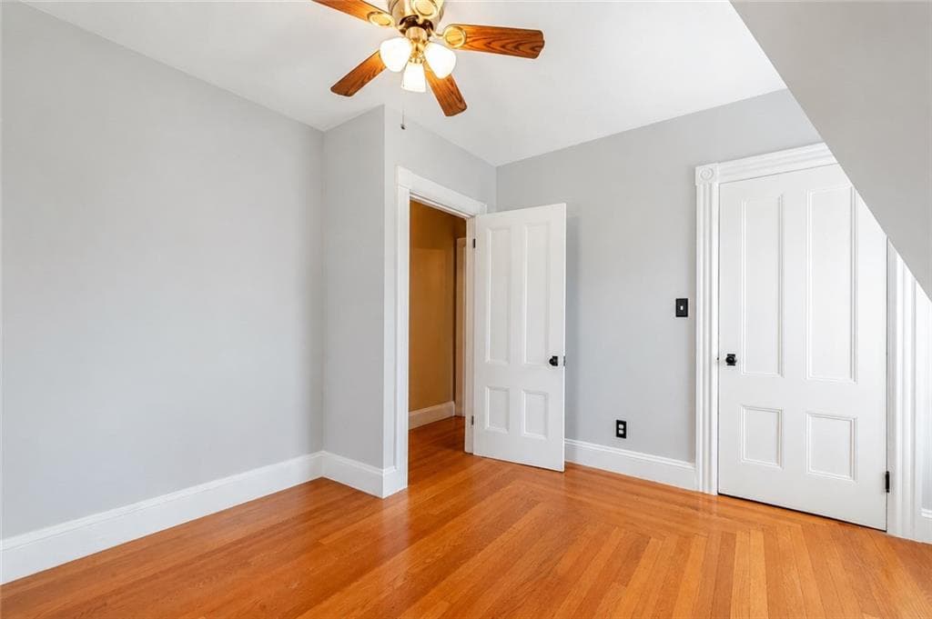 225 Hunts Avenue photo 29