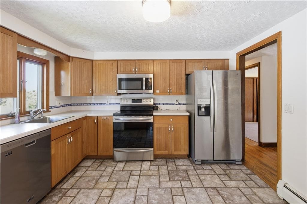 18 Continental Drive photo 9