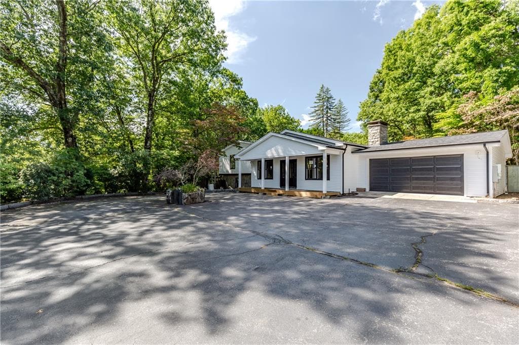 Single Family Residence at 381 Angell Road, Lincoln, photo 2 of 36
