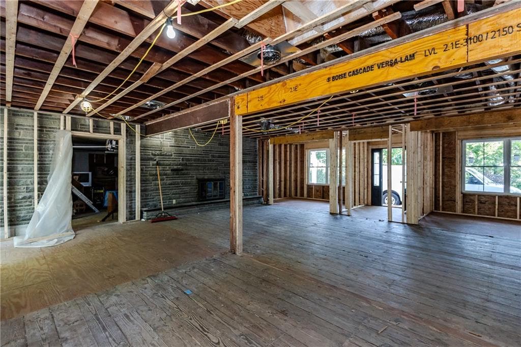 Single Family Residence at 381 Angell Road, Lincoln, photo 5 of 36