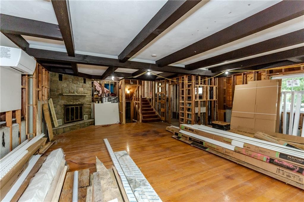 Single Family Residence at 381 Angell Road, Lincoln, photo 10 of 36