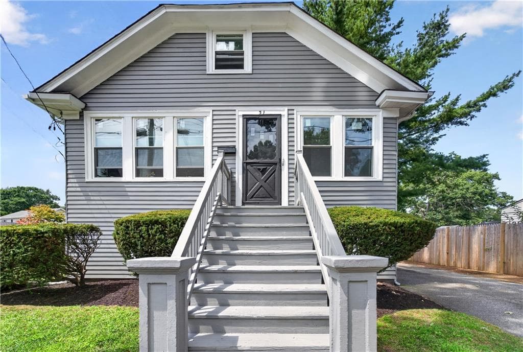 31 Elton Avenue