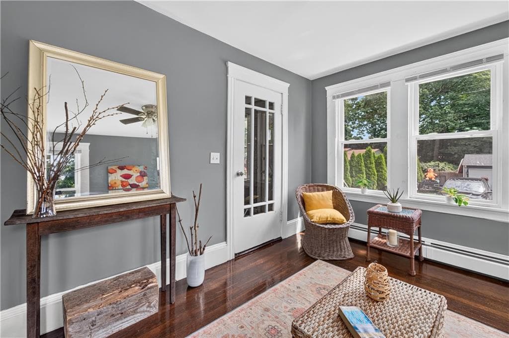 31 Elton Avenue photo 5