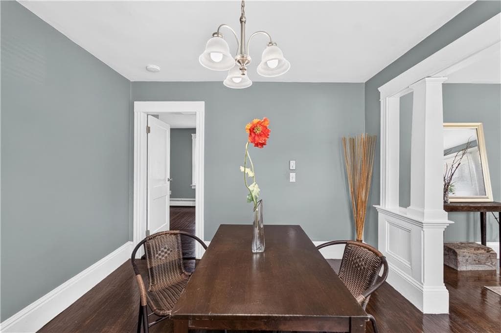31 Elton Avenue photo 9