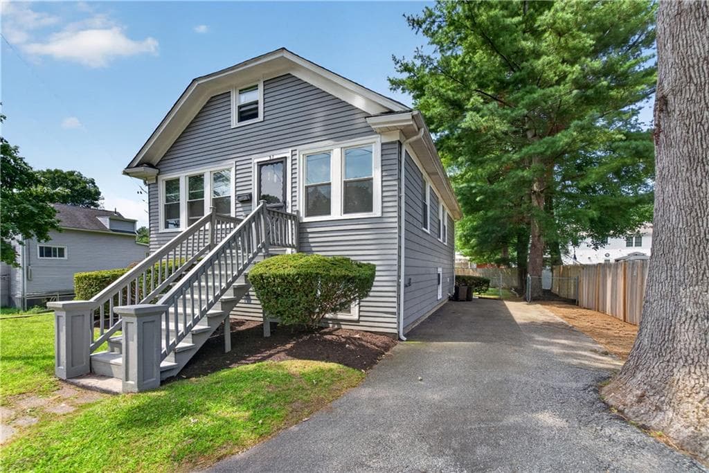 31 Elton Avenue photo 34