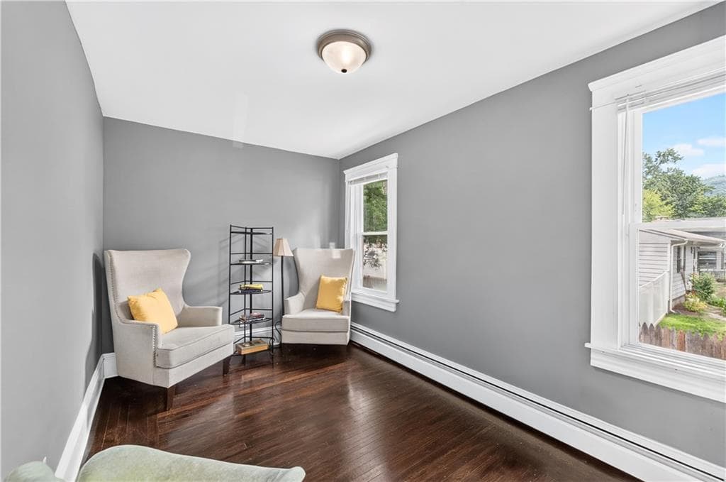 31 Elton Avenue photo 15