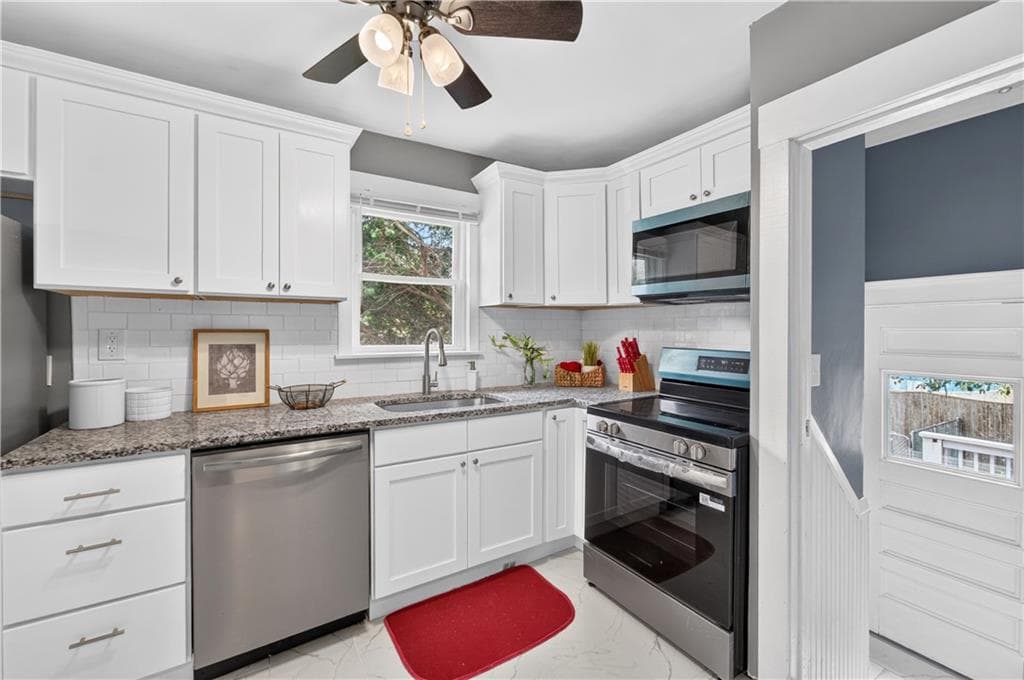 31 Elton Avenue photo 11