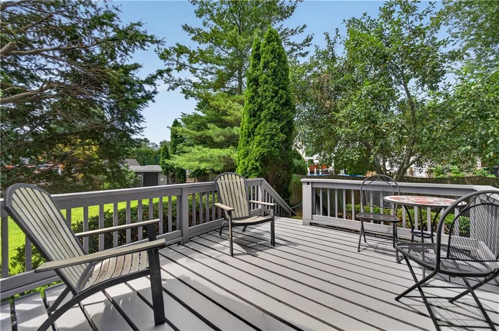 31 Elton Avenue photo 31